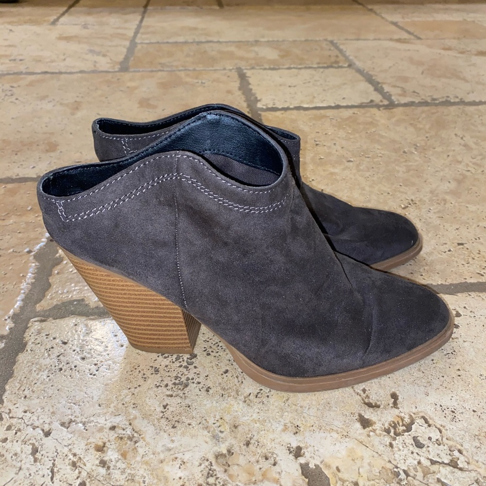 dv stacked heel booties